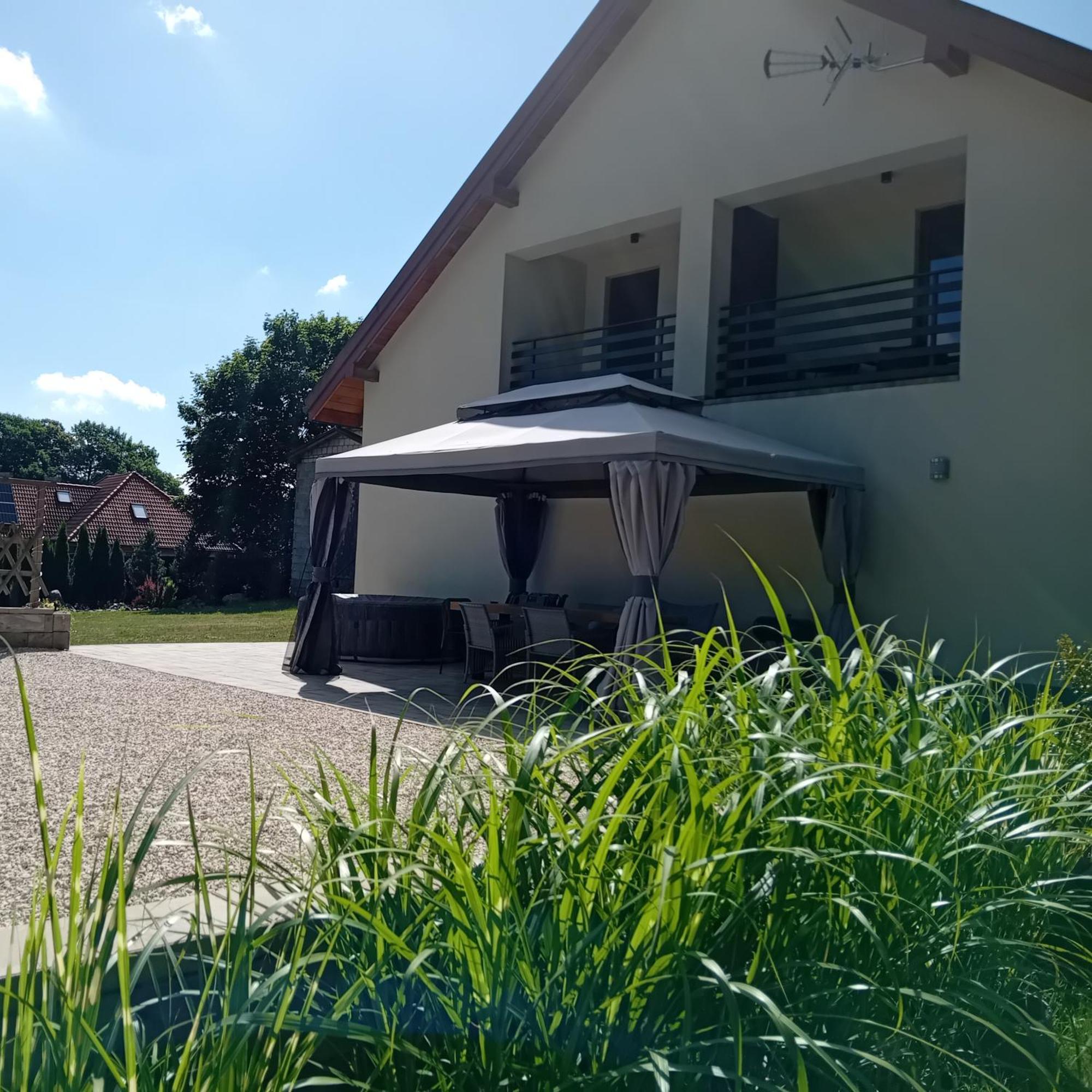 Pokoje Goscinne Sloneczny Klon Dabrowno Buitenkant foto